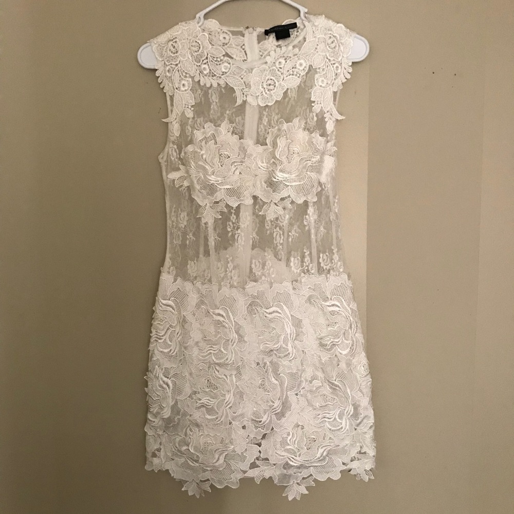 Gorgeous White Evening Dress 👗 💝🤩